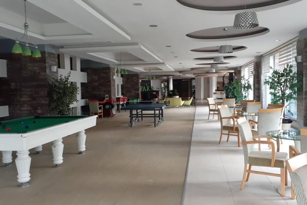 Apartament Crystal Park 2-56 *